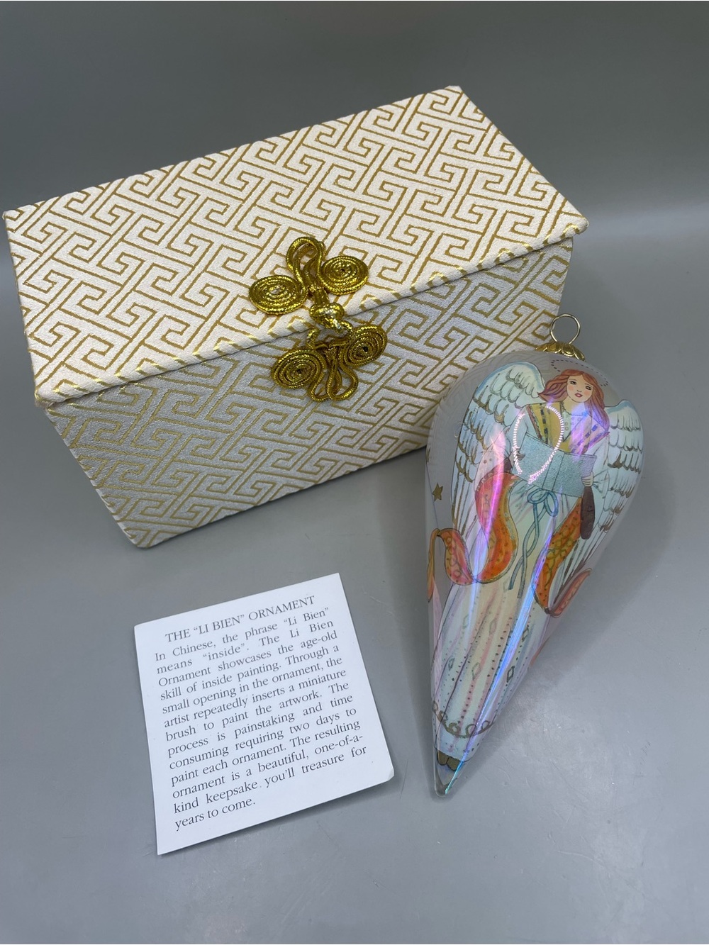 NEW VINTAGE 2002 PIER 1 IMPORTS LI BIEN GLASS ORNAMENT W/BOX-IRIDESCENT ANGEL